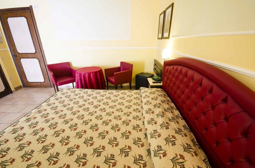 Hotel Tarconte Tarquinia Zewnętrze zdjęcie